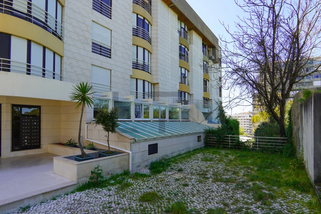 Escritório para Arrendamento em Lumiar Foto 26