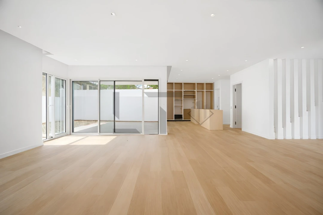 Moradia T4 para Venda em São Domingos de Rana Foto 11