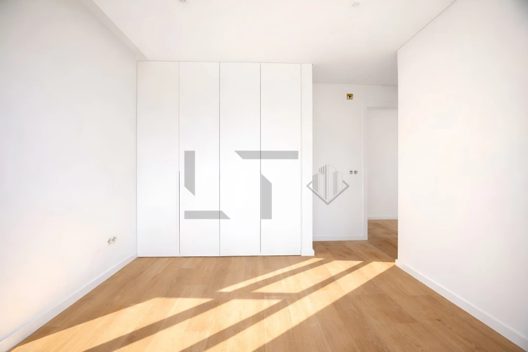 Moradia T4 para Venda em São Domingos de Rana Foto 23