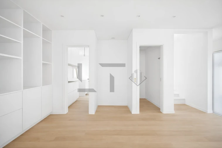 Moradia T4 para Venda em São Domingos de Rana Foto 13