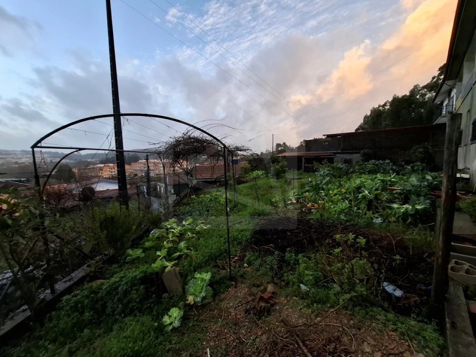 Moradia T3 para Venda em Milheiros de Poiares Foto 28