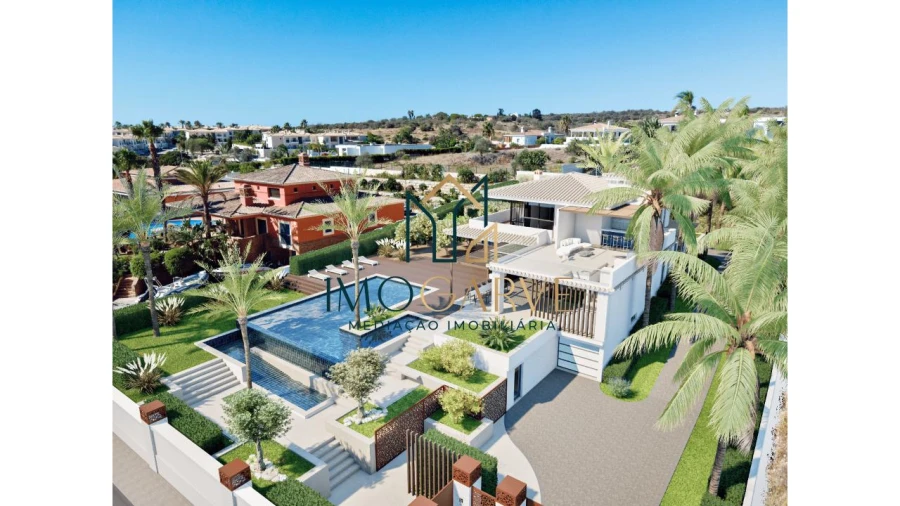 Moradia T5 para Venda em Lagos (São Sebastião e Santa Maria) Foto 24