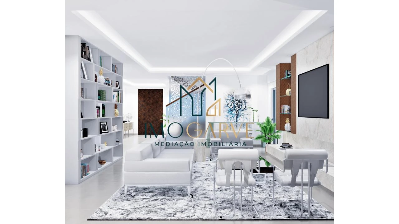 Moradia T5 para Venda em Lagos (São Sebastião e Santa Maria) Foto 9