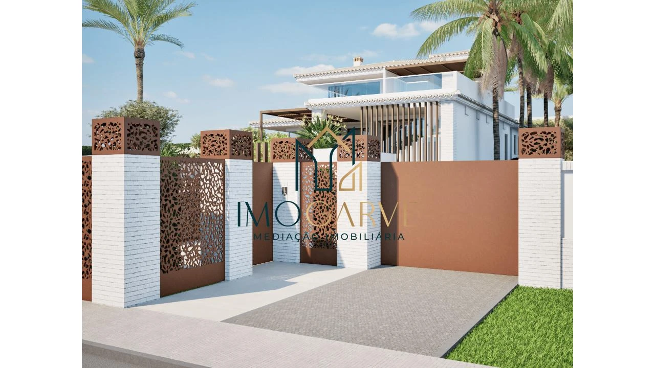 Moradia T5 para Venda em Lagos (São Sebastião e Santa Maria) Foto 26