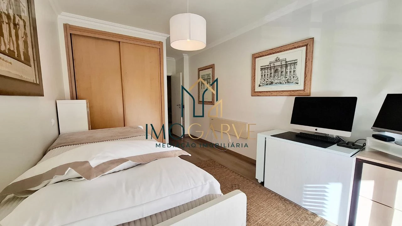 Apartamento T3 para Venda em Alvor Foto 14