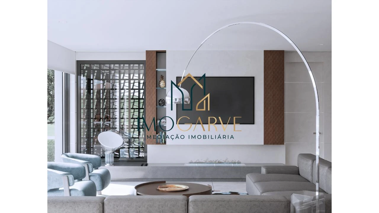 Moradia T4 para Venda em Lagos (São Sebastião e Santa Maria) Foto 5