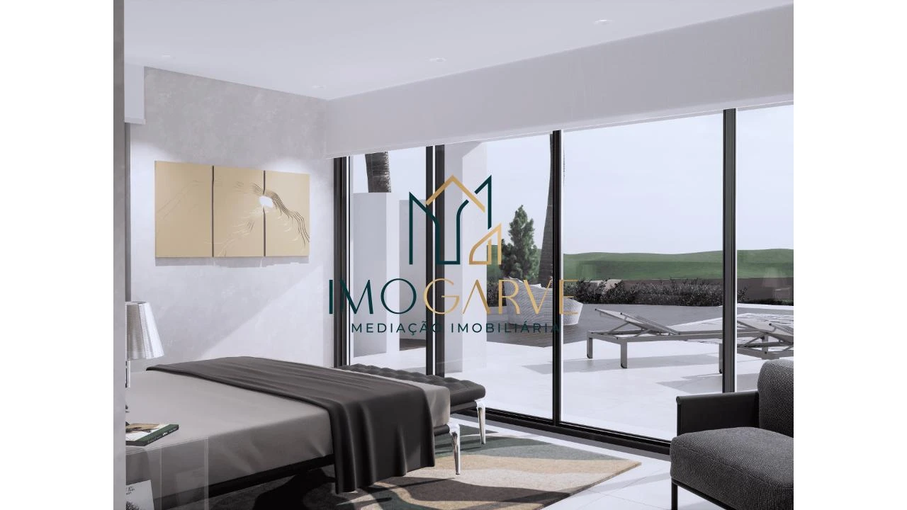 Moradia T4 para Venda em Lagos (São Sebastião e Santa Maria) Foto 9