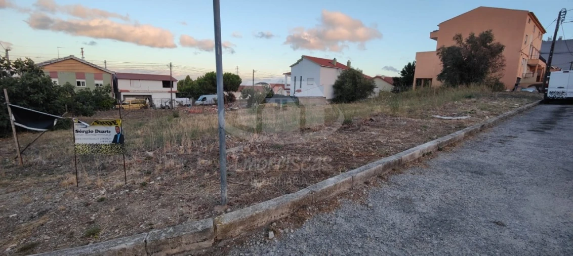 Terreno para Venda em Santa Iria de Azoia, São João da Talha e Bobadela Foto 7