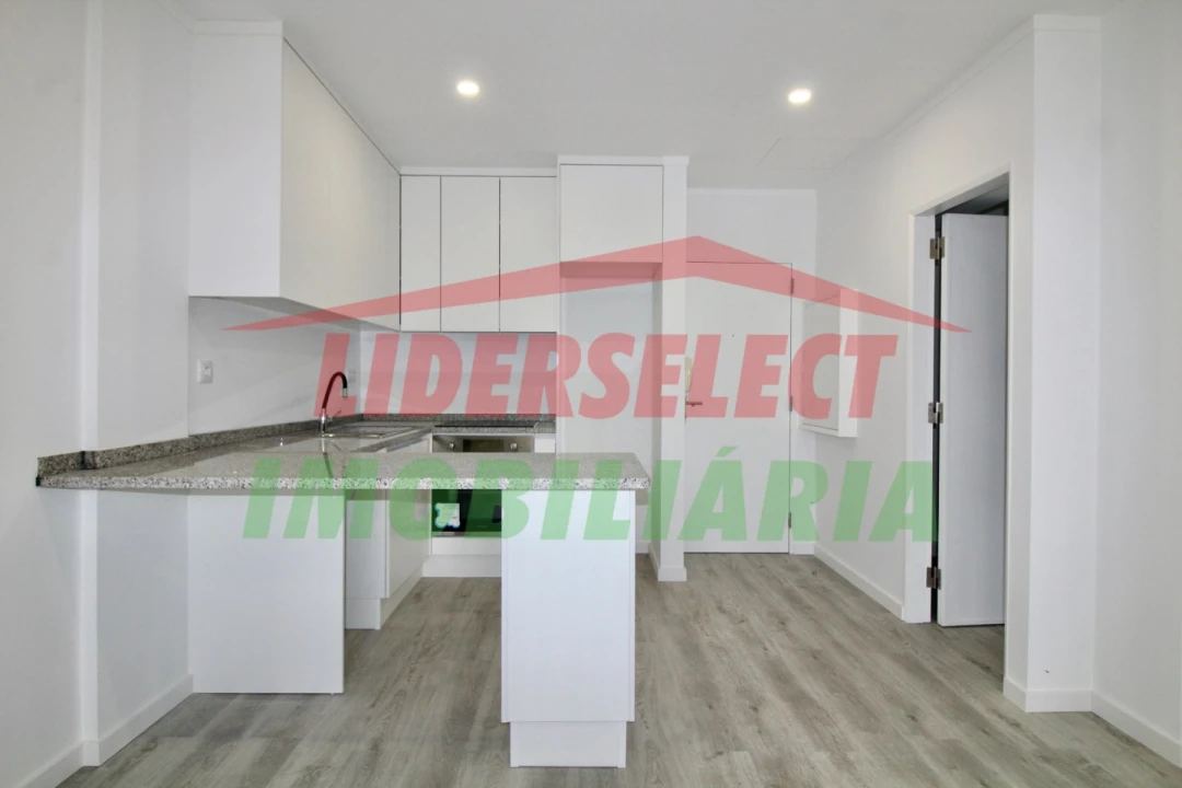 Apartamento T1 para Venda em Silveira Foto 2