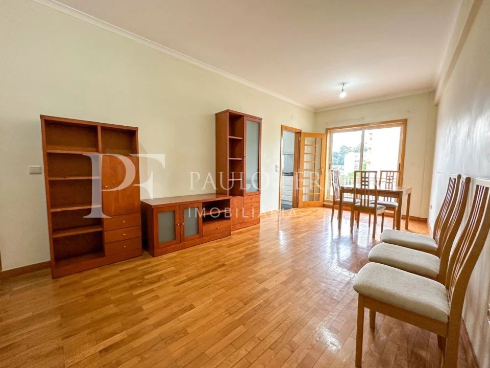 Apartamento T1 para Arrendamento em Vila Nova de Famalicão e Calendário Foto 3