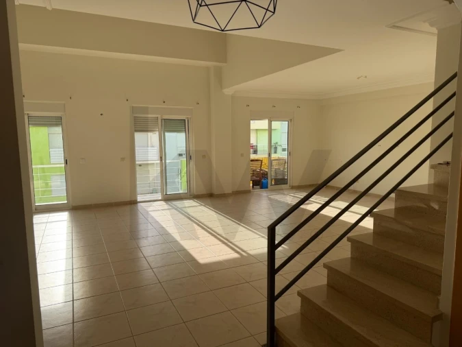 Apartamento T4 para Venda em Alcochete Foto 6