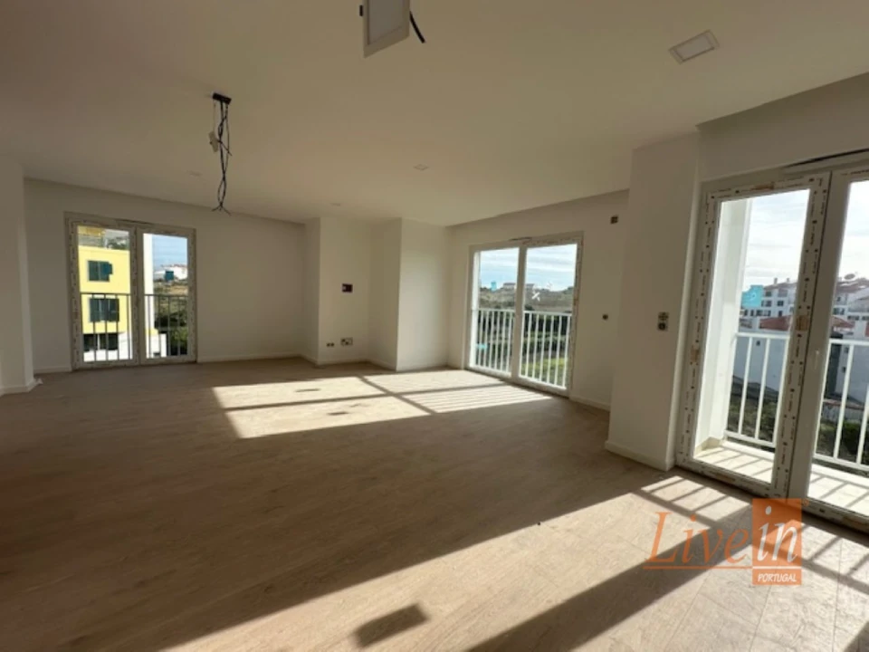 Apartamento T2 para Venda em Ericeira Foto 2
