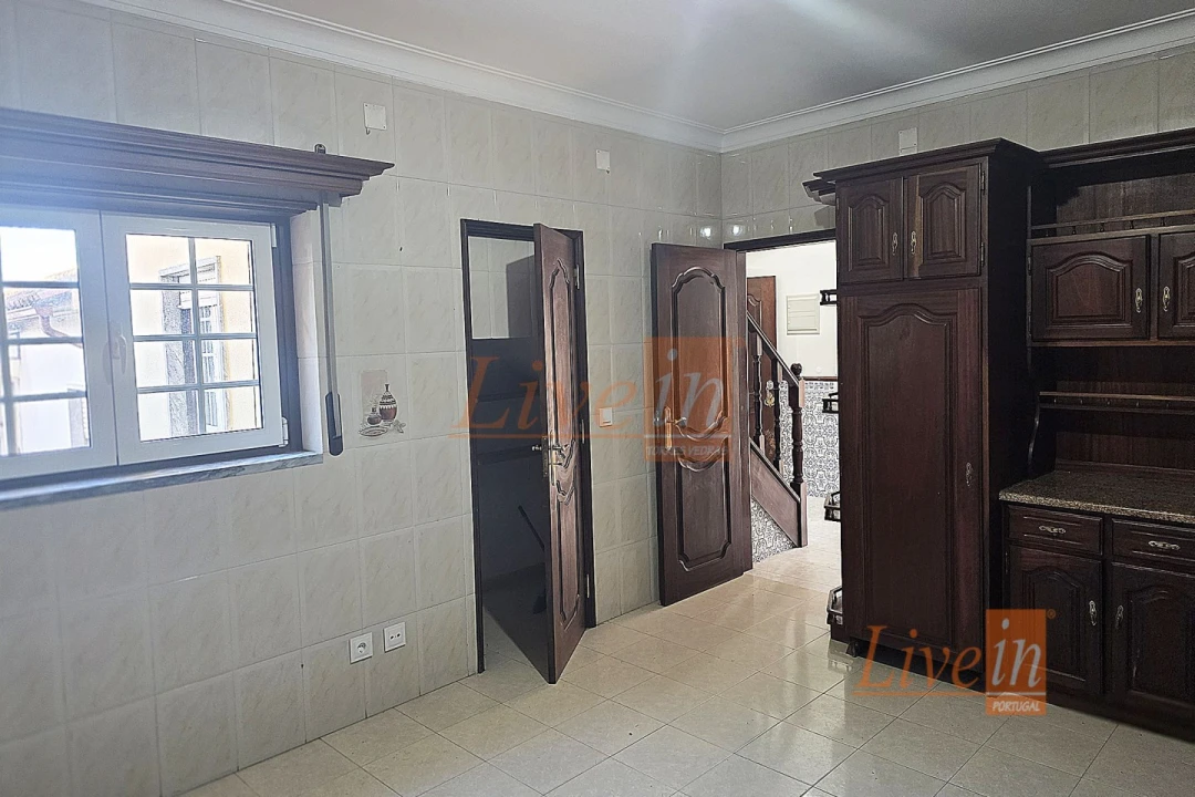 Moradia T4 para Venda em Bombarral e Vale Covo Foto 6