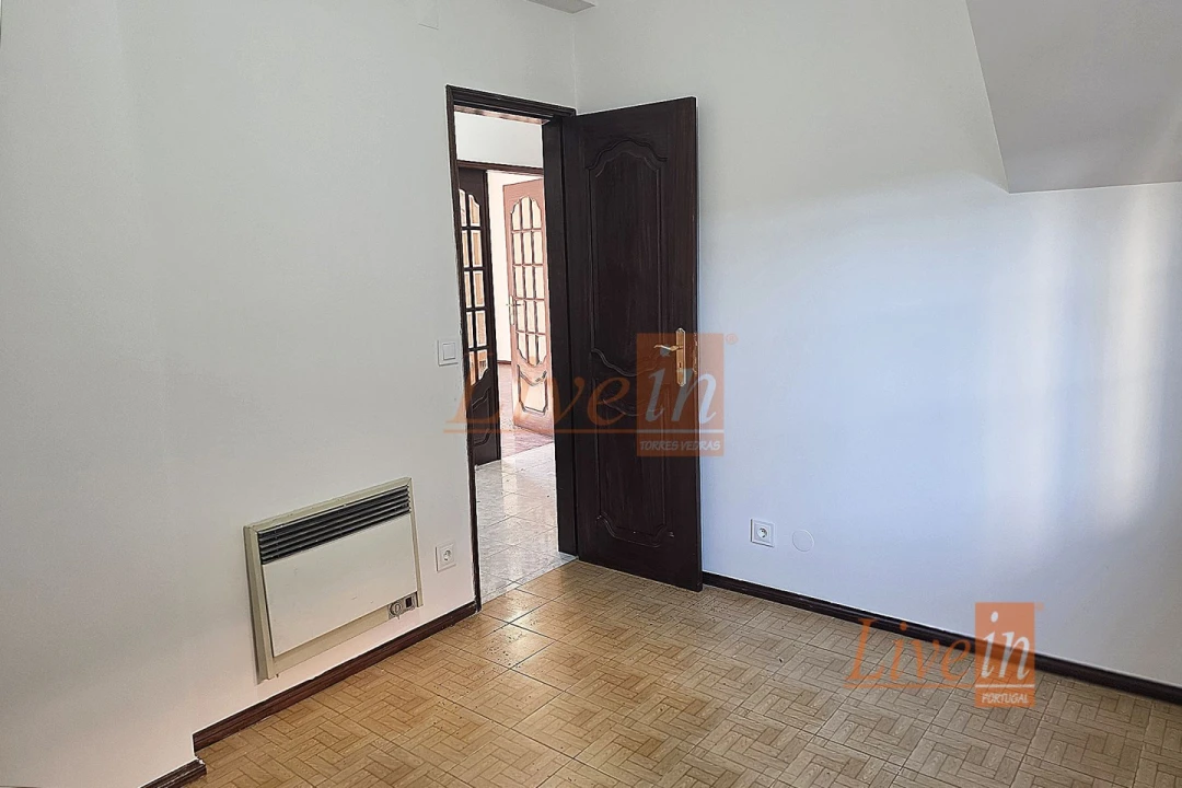 Moradia T4 para Venda em Bombarral e Vale Covo Foto 25