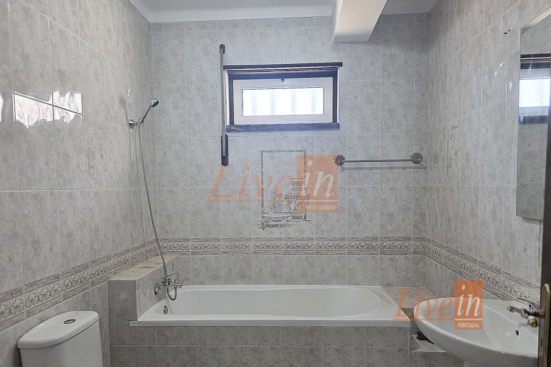 Moradia T4 para Venda em Bombarral e Vale Covo Foto 27