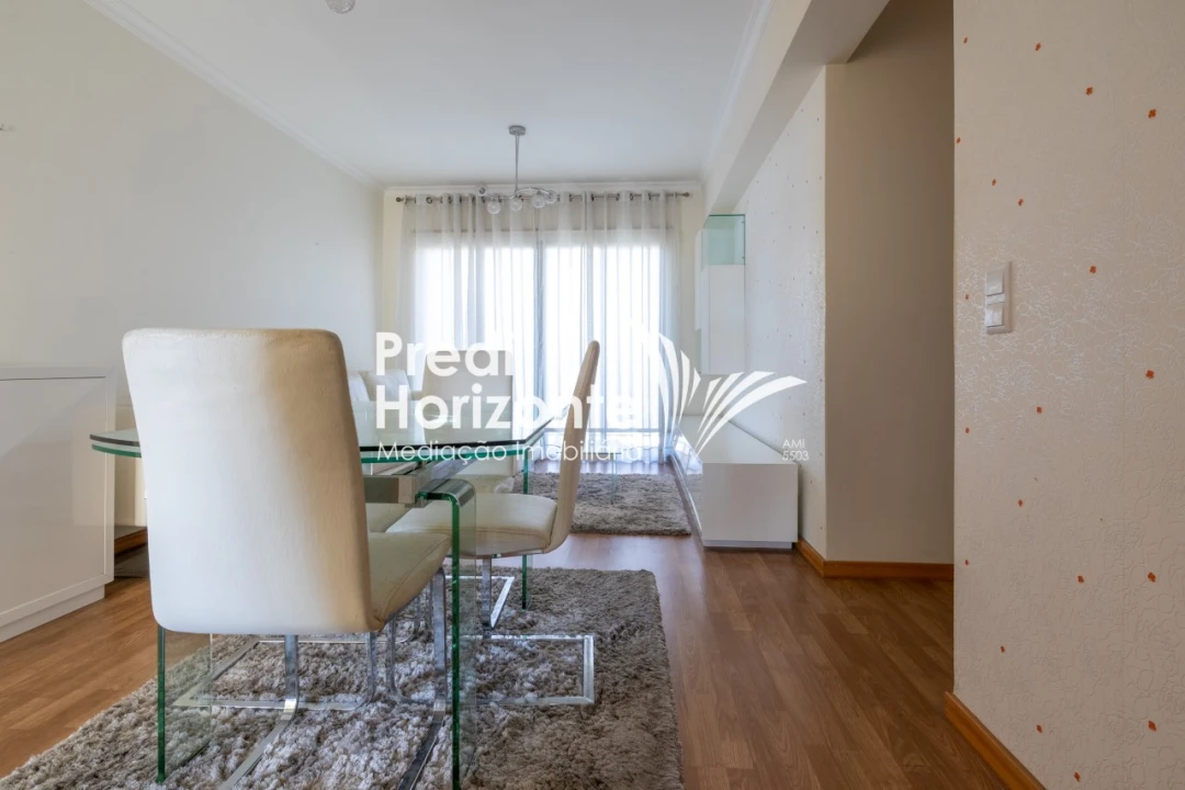 Apartamento T3 para Arrendamento em Santo Antonio Foto 6