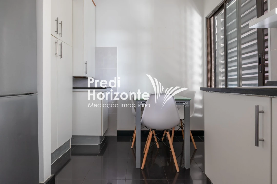 Apartamento T3 para Arrendamento em Santo Antonio Foto 10