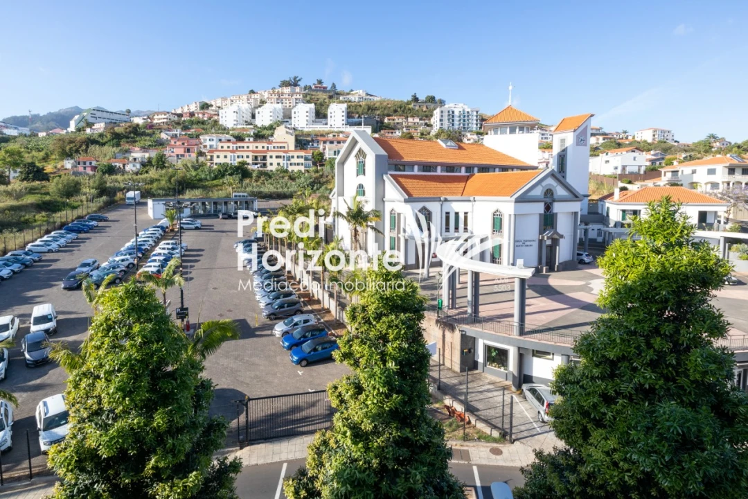 Apartamento T3 para Arrendamento em Santo Antonio Foto 30