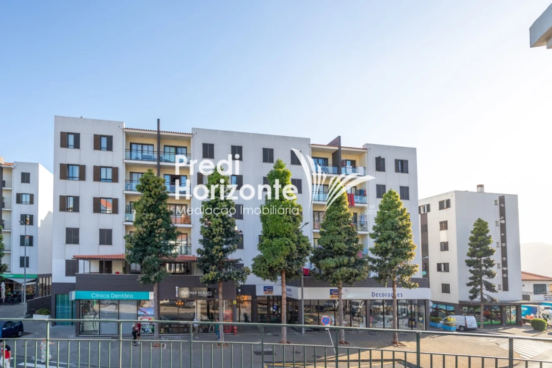 Apartamento T3 para Arrendamento em Santo Antonio Foto 36