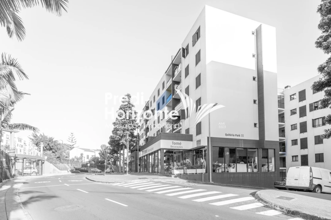 Apartamento T3 para Arrendamento em Santo Antonio Foto 37