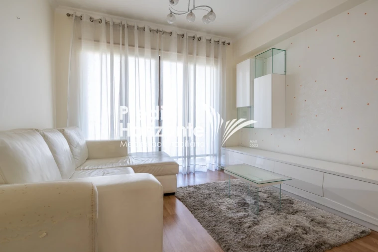 Apartamento T3 para Arrendamento em Santo Antonio Foto 2