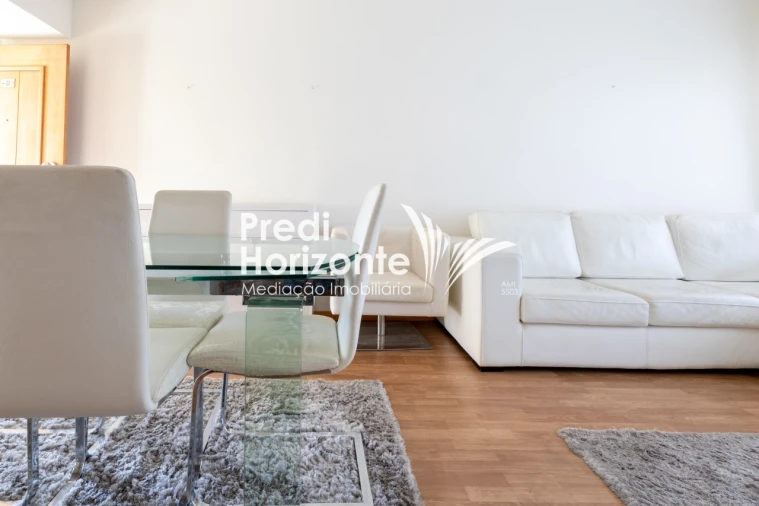 Apartamento T3 para Arrendamento em Santo Antonio Foto 4