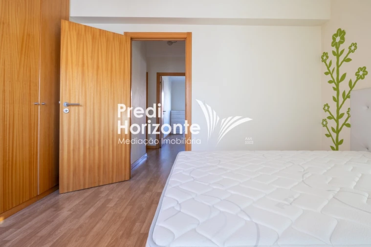 Apartamento T3 para Arrendamento em Santo Antonio Foto 26