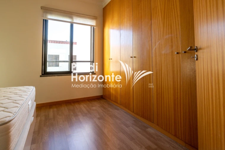 Apartamento T3 para Arrendamento em Santo Antonio Foto 27