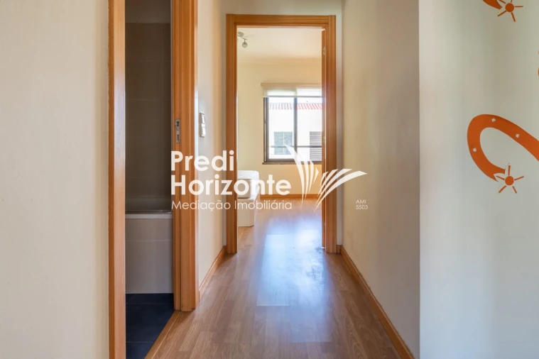 Apartamento T3 para Arrendamento em Santo Antonio Foto 32