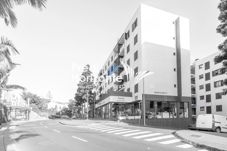 Apartamento T3 para Arrendamento em Santo Antonio Foto 37