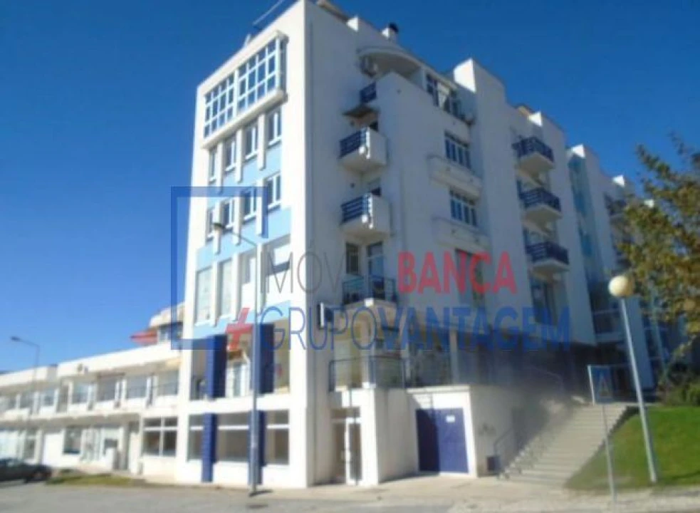 Negócio para Venda em Nelas Foto 1