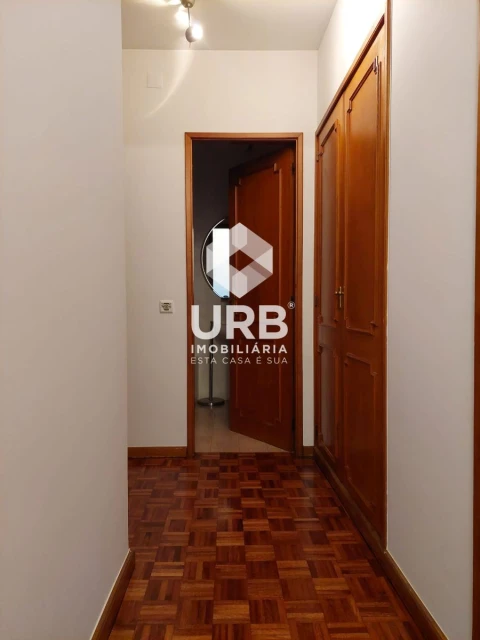 Apartamento T3 para Arrendamento em Braga (São José de São Lázaro e São João do Souto)