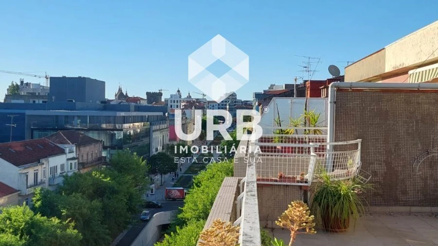 Apartamento T3 para Arrendamento em Braga (São José de São Lázaro e São João do Souto)