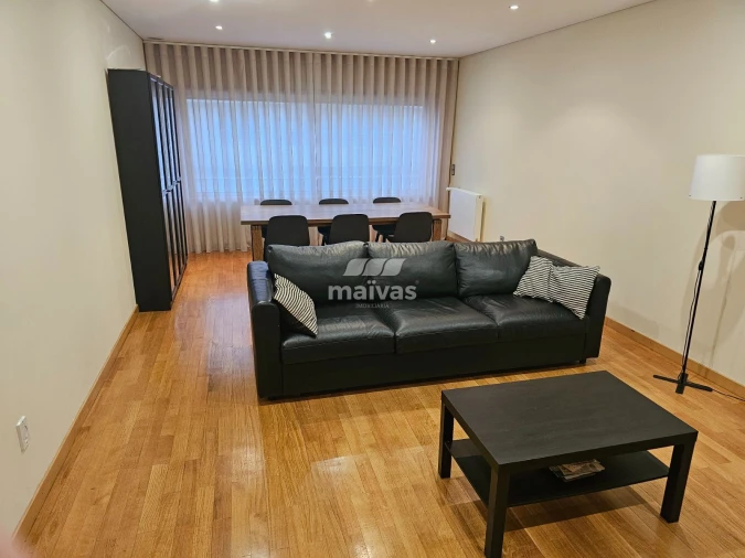 Apartamento T2 para Arrendamento em Rio Tinto Foto 1