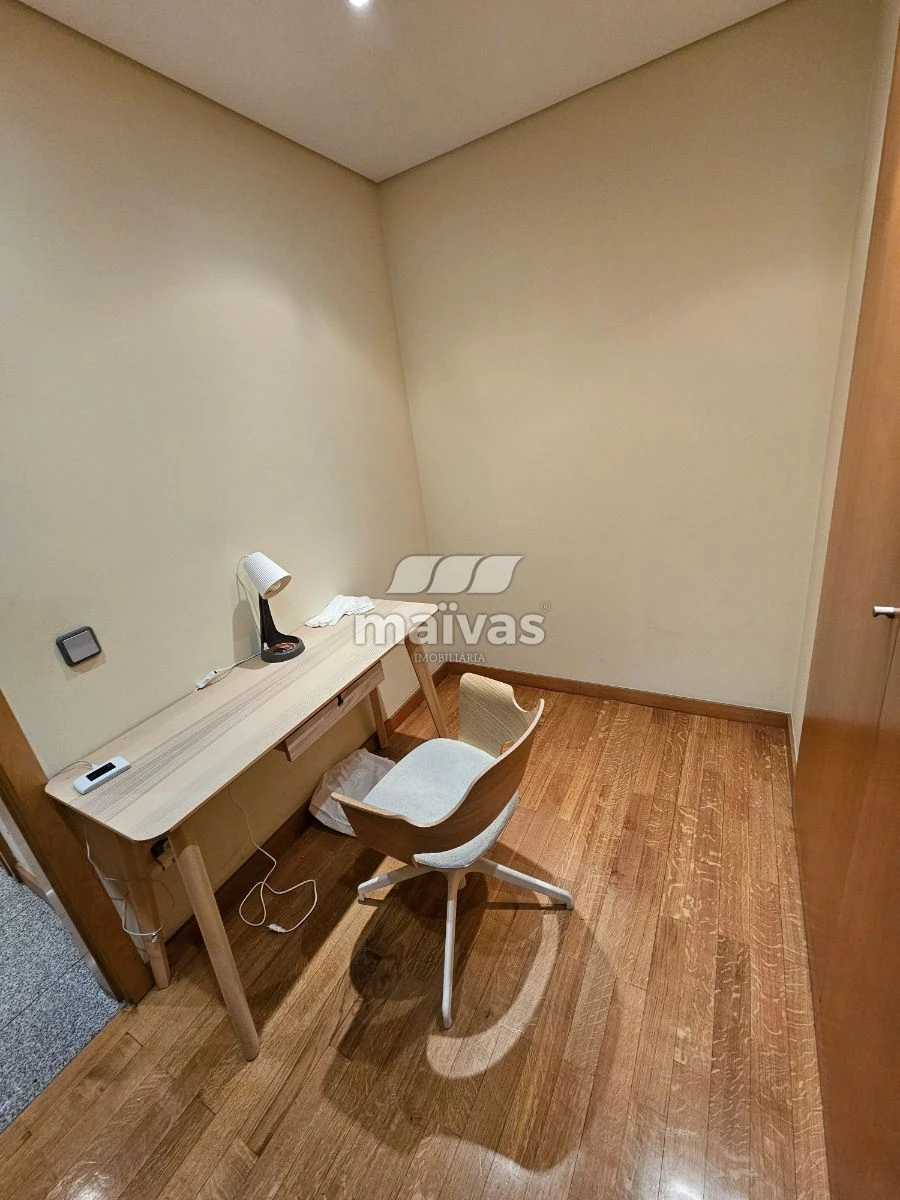 Apartamento T2 para Arrendamento em Rio Tinto Foto 7