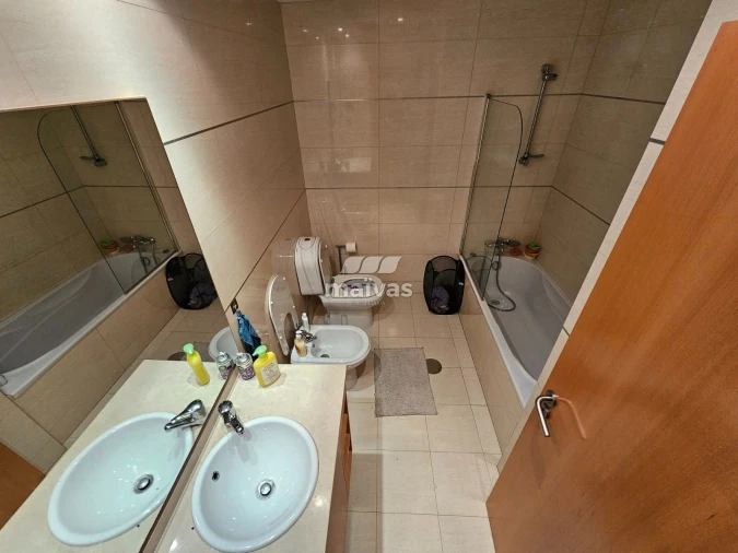 Apartamento T2 para Arrendamento em Rio Tinto Foto 11