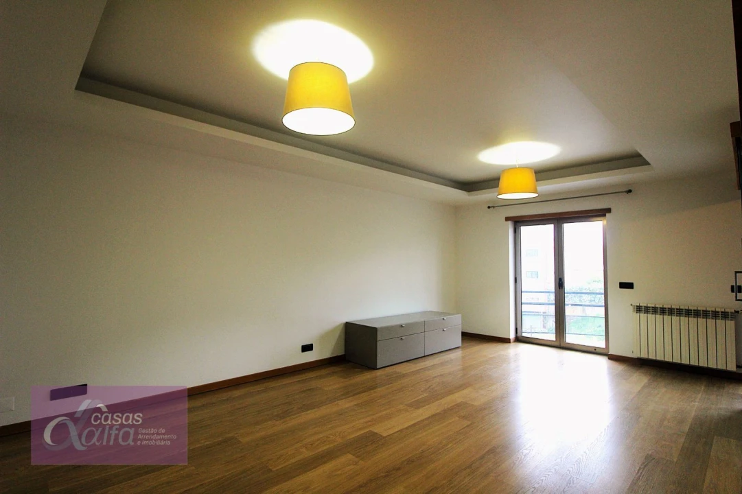 Apartamento T2 para Arrendamento em Leiria, Pousos, Barreira e Cortes Foto 3