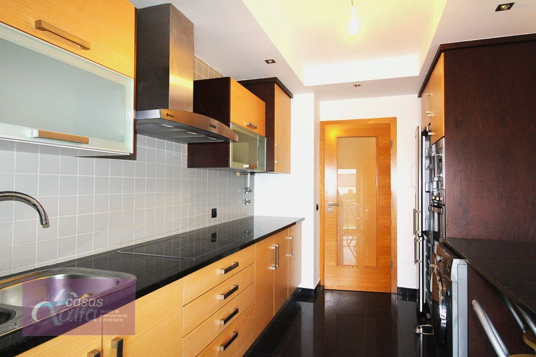 Apartamento T2 para Arrendamento em Leiria, Pousos, Barreira e Cortes Foto 6