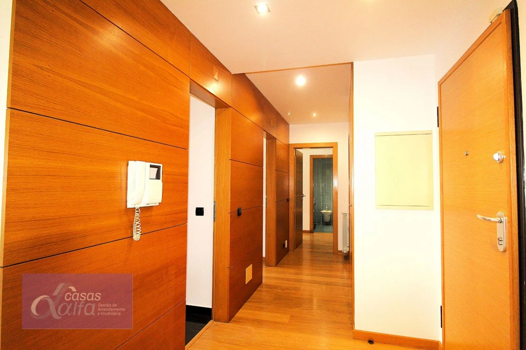 Apartamento T2 para Arrendamento em Leiria, Pousos, Barreira e Cortes Foto 8