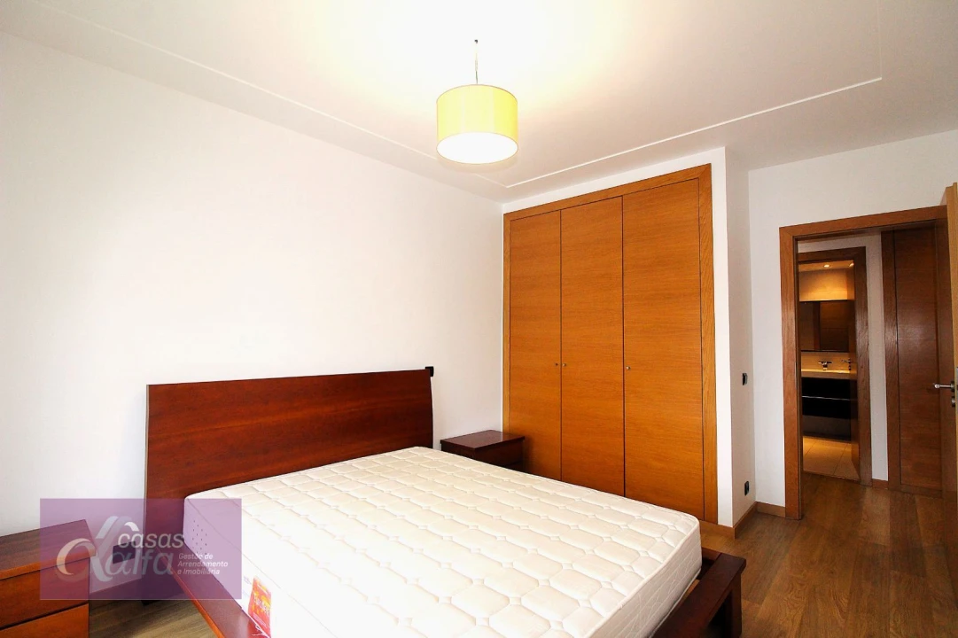 Apartamento T2 para Arrendamento em Leiria, Pousos, Barreira e Cortes Foto 10