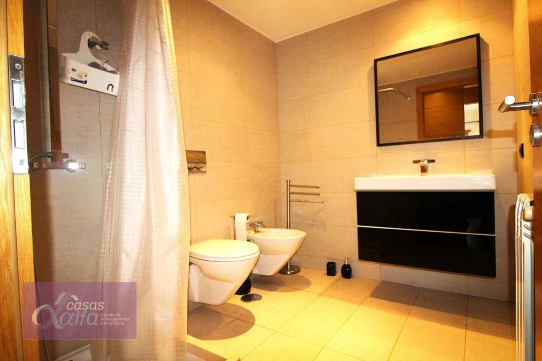 Apartamento T2 para Arrendamento em Leiria, Pousos, Barreira e Cortes Foto 16