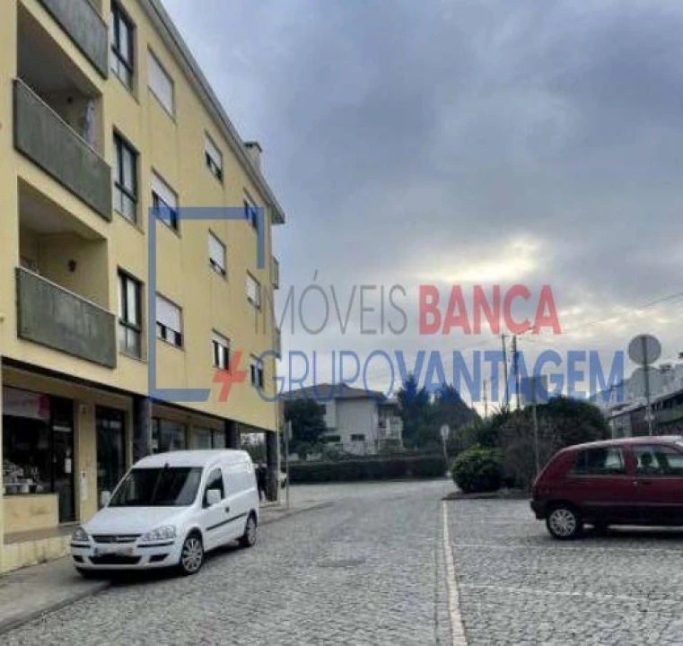 Apartamento T1 para Venda em Paço de Sousa Foto 1