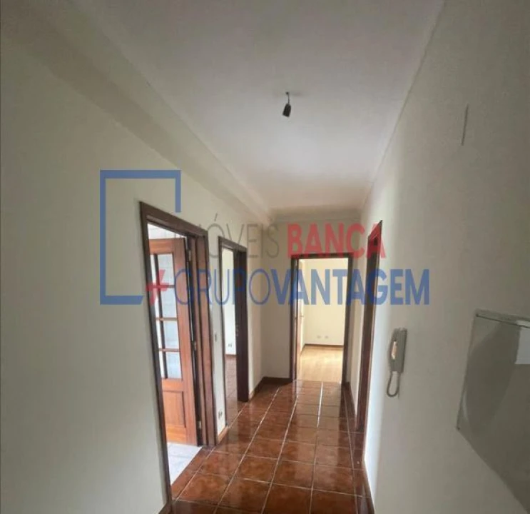 Apartamento T1 para Venda em Paço de Sousa Foto 7