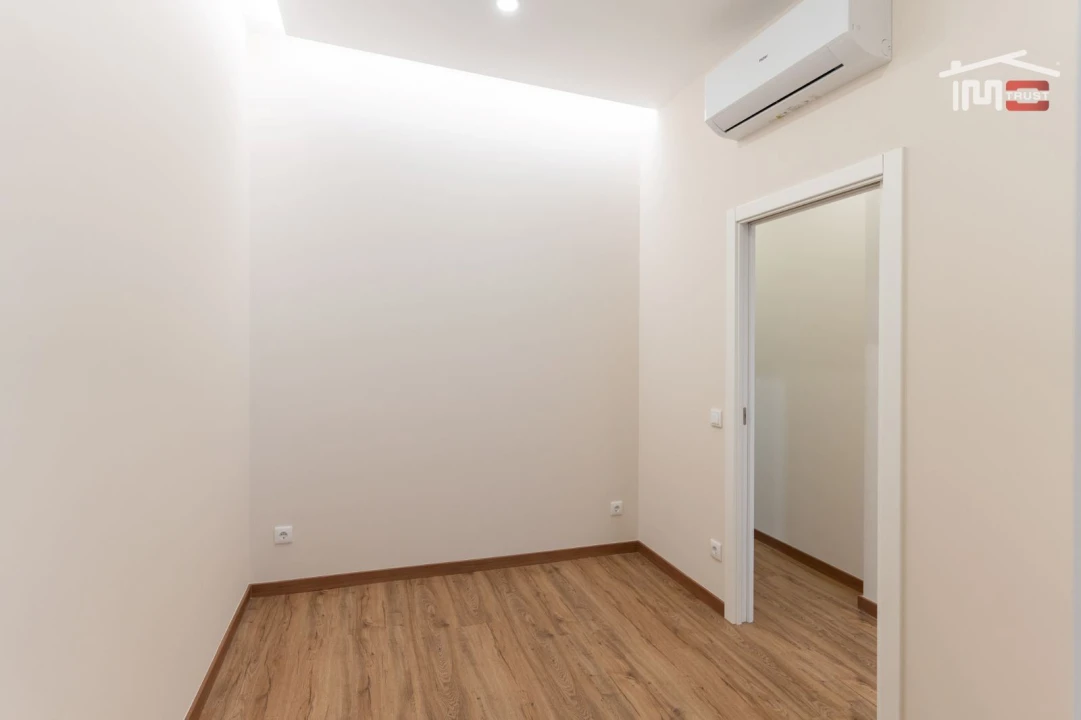 Apartamento T2 para Venda em Fatima Foto 4