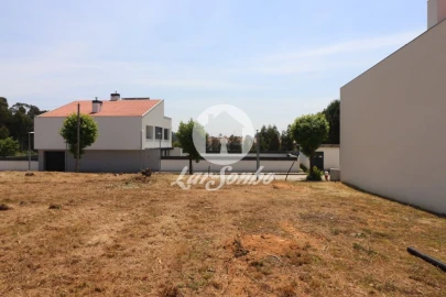 Terreno para Venda em Anta e Guetim