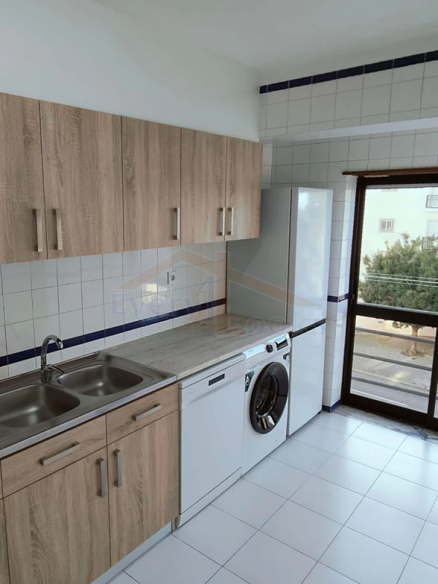 Apartamento T3 para Venda em Caldas da Rainha - Santo Onofre e Serra do Bouro Foto 7