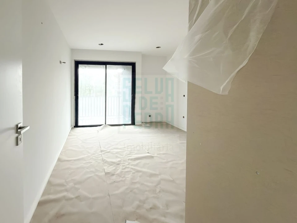 Moradia T4 para Venda em Ribeirão Foto 25