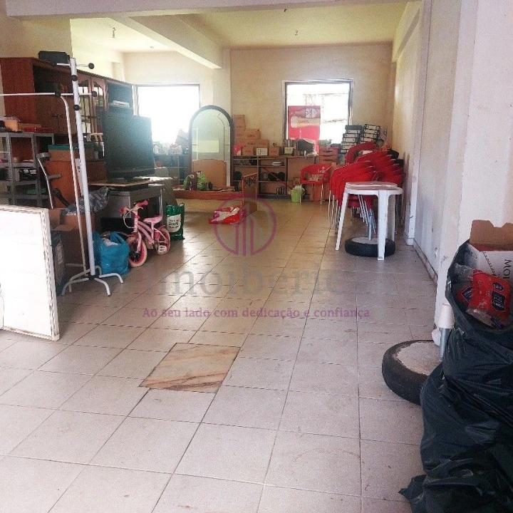 Loja para Venda em Algueirão-Mem Martins Foto 14