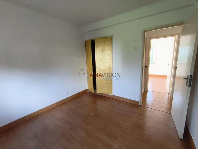 Apartamento T3 para Venda em Rio de Mouro Foto 17