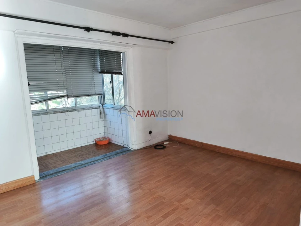 Apartamento T3 para Venda em Rio de Mouro Foto 6